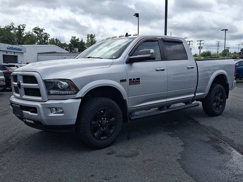 Used 2016 RAM 2500 Laramie w/ Sport Appearance Group AWD/4WD image 3