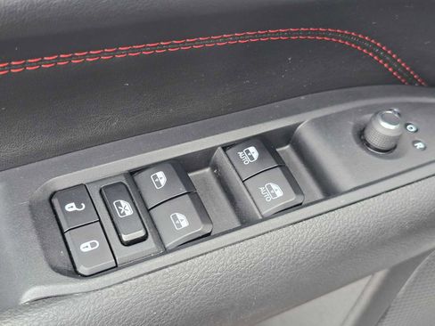 Used 2024 Jeep Compass Trailhawk image 24