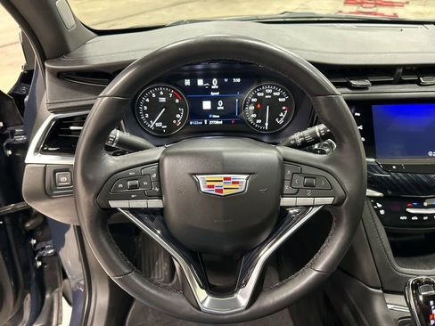 Used 2024 Cadillac XT6 Premium Luxury w/ Technology Package image 15