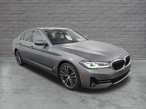 Used 2023 BMW 530i xDrive w/ Premium Package AWD/4WD image 3