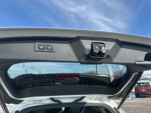 Certified 2025 Subaru Outback Onyx Edition XT image 30