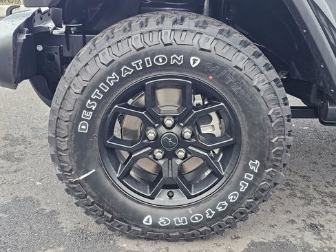 New 2026 Jeep Gladiator Willys image 8