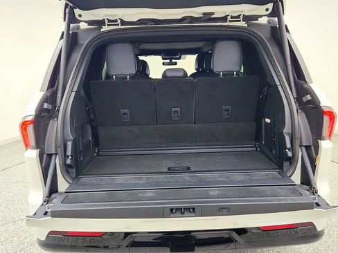 Used 2025 Lincoln Navigator Reserve w/ Jet Appearance Package AWD/4WD image 26