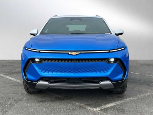 Used 2024 Chevrolet Equinox EV LT image 8