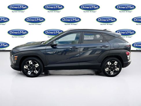 Used 2025 Hyundai Kona SEL FWD image 4