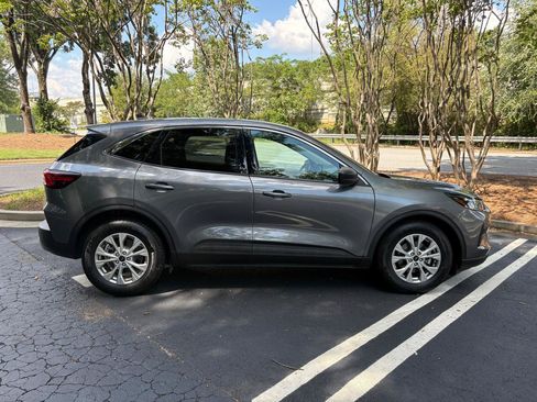 Used 2023 Ford Escape Active FWD image 4