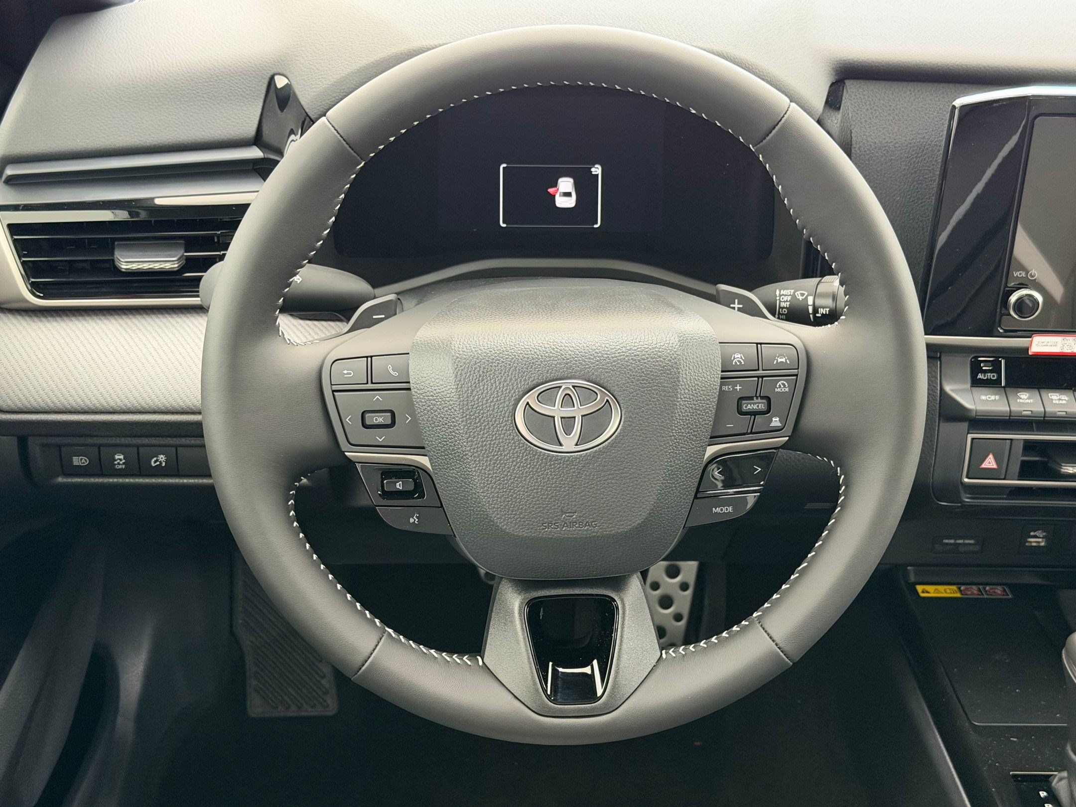 Used 2026 Toyota Camry SE w/ Convenience Package FWD image 11