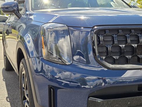 Certified 2025 Kia Telluride SX Prestige X-Line AWD/4WD image 4