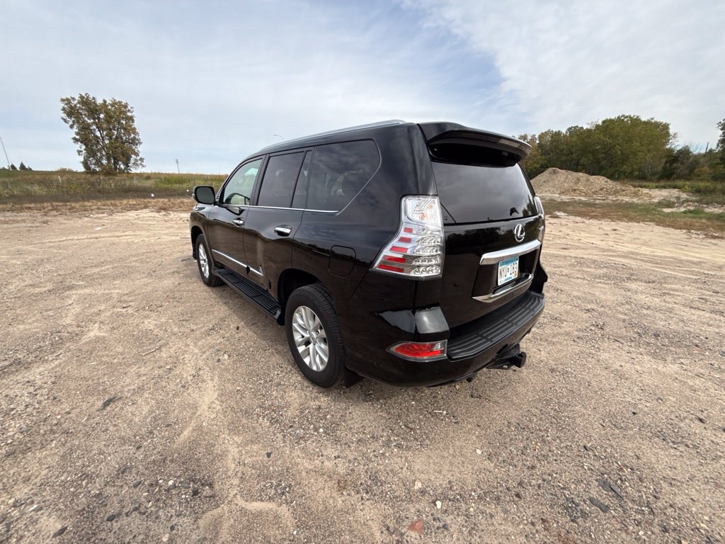 Used 2016 Lexus GX 460 w/ Premium Package AWD/4WD image 5