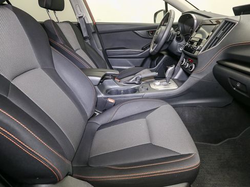 Used 2022 Subaru Crosstrek 2.0i Premium image 17