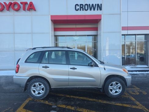 Used 2004 Toyota RAV4 Base image 2