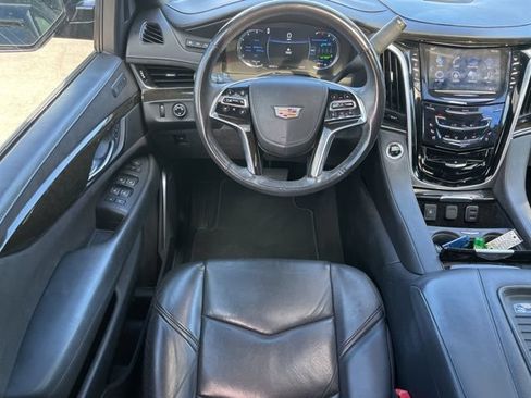 Used 2020 Cadillac Escalade Platinum AWD/4WD image 33