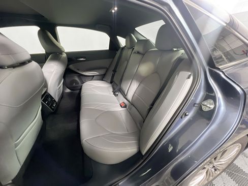 Used 2022 Toyota Avalon Limited w/ Advanced Safety Package FWD image 29
