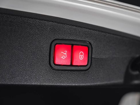 Used 2014 Mercedes-Benz E 63 AMG S-Model image 74
