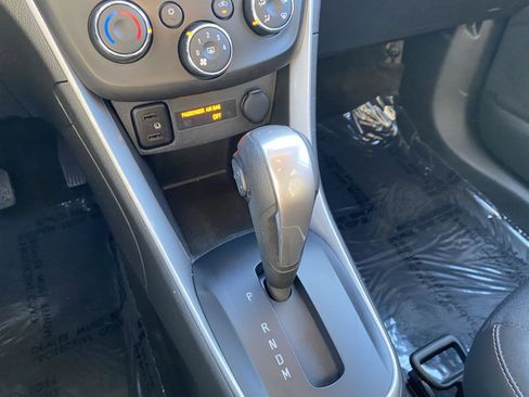 Used 2022 Chevrolet Trax LT w/ Driver Confidence Package image 15