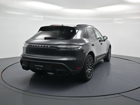 Used 2026 Porsche Macan AWD/4WD image 30
