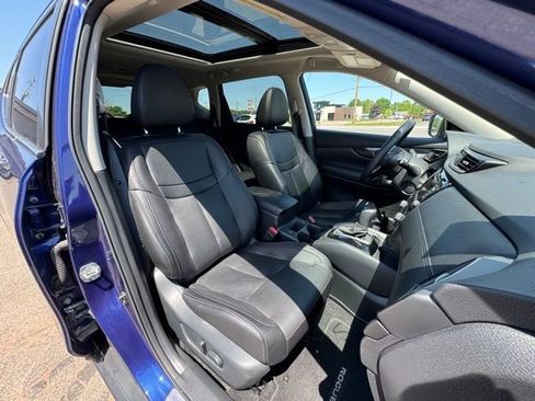 Used 2020 Nissan Rogue SL w/ Premium Package AWD/4WD image 10