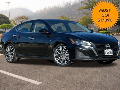 Used 2023 Nissan Altima 2.5 SL