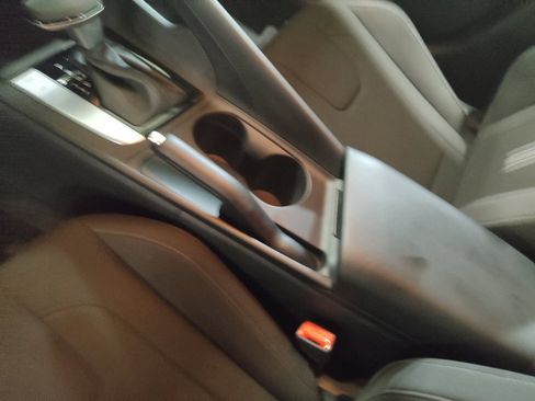 Used 2024 Hyundai Elantra SEL FWD image 26