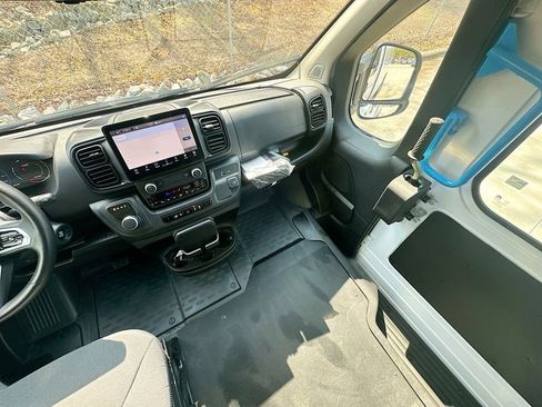 Used 2024 RAM ProMaster 3500 w/ Delivery Van Package image 11