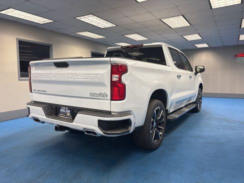 New 2026 Chevrolet Silverado 1500 High Country w/ Technology Package AWD/4WD image 2