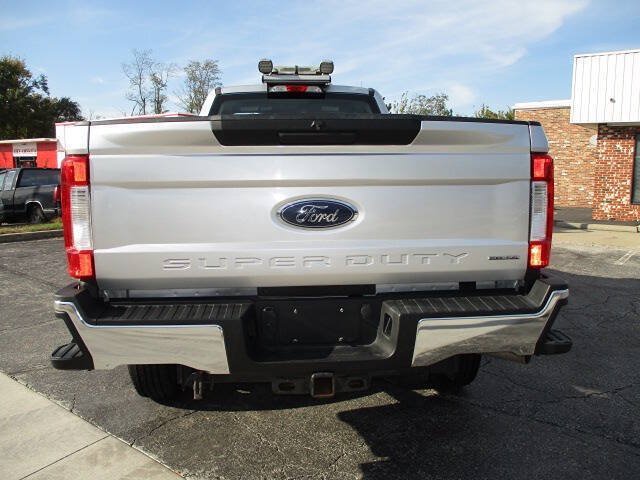 Used 2017 Ford F250 XL w/ Power Equipment Group AWD/4WD image 31