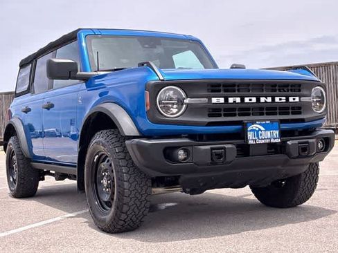 Used 2023 Ford Bronco Black Diamond AWD/4WD image 10
