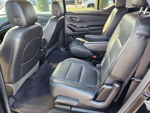 Used 2020 Chevrolet Traverse Premier image 11