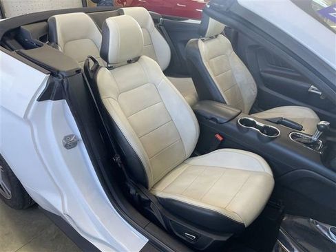 Used 2017 Ford Mustang Premium image 19