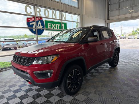 Used 2020 Jeep Compass Trailhawk AWD/4WD image 3