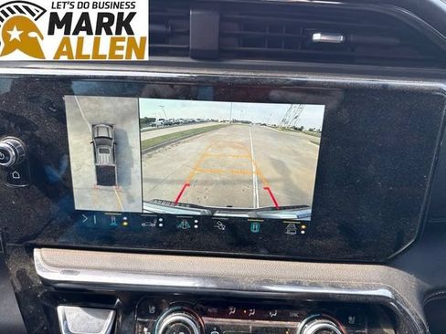 Used 2022 GMC Sierra 1500 AT4 w/ AT4 Premium Package AWD/4WD image 10