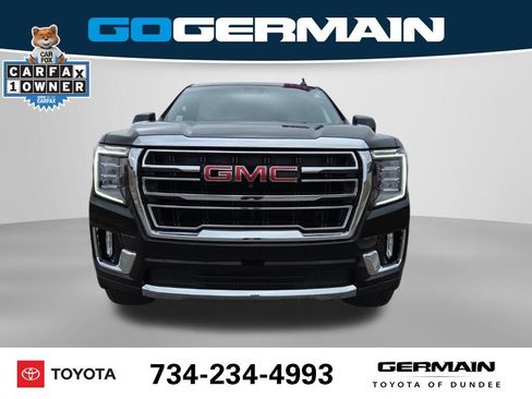 Used 2024 GMC Yukon XL SLT w/ SLT Premium Package image 3