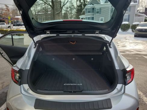 Used 2023 Toyota Corolla SE image 29