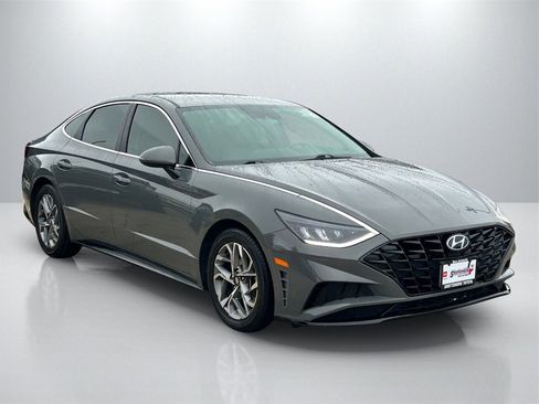 Used 2021 Hyundai Sonata SEL image 3