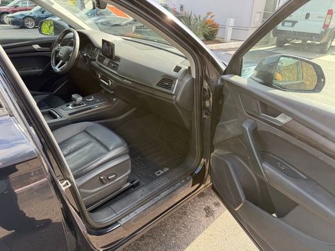 Used 2018 Audi Q5 2.0T Premium w/ Convenience Package AWD/4WD image 16