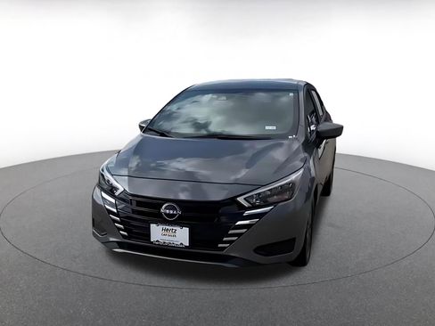 Used 2025 Nissan Versa SV w/ Trunk Package image 7