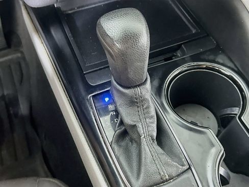 Used 2020 Toyota Camry LE FWD image 33