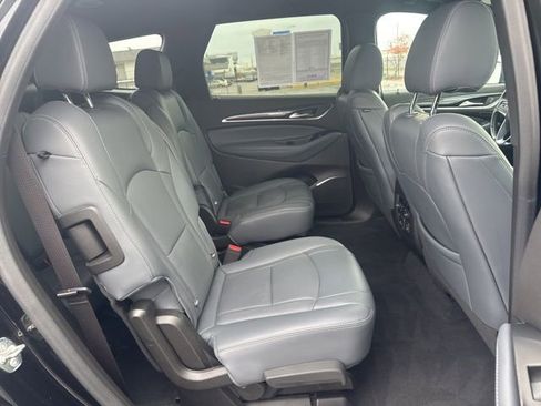 Used 2024 Buick Enclave Premium image 20