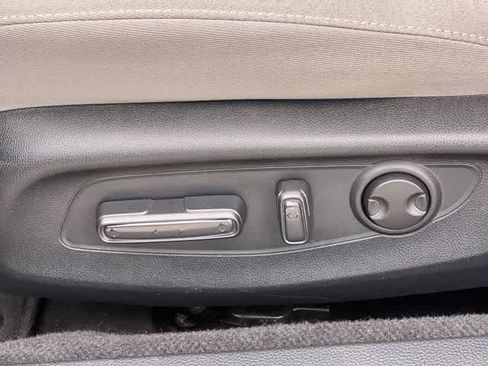 Used 2023 Honda Accord EX image 31