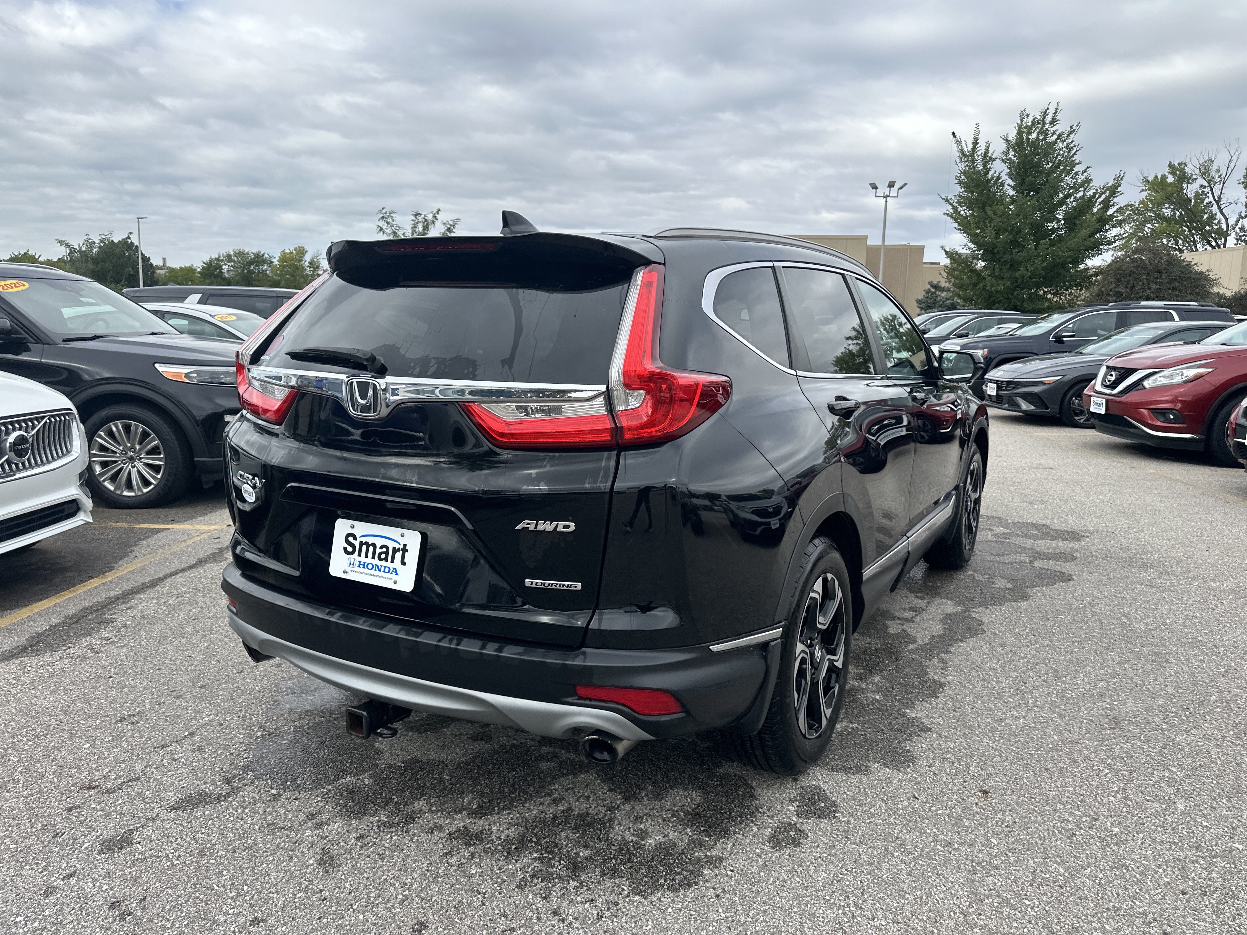 Used 2018 Honda CR-V Touring image 4
