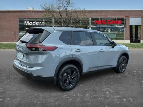 Certified 2026 Nissan Rogue SV w/ Cold Weather Package FWD image 4