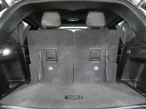 Used 2024 Jeep Grand Cherokee L Limited w/ Luxury Tech Group II image 28