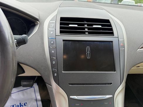 Used 2015 Lincoln MKZ w/ Equipment Group 102A Reserve FWD image 15