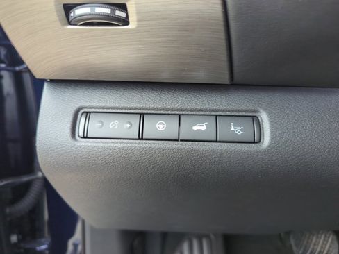 Used 2025 Nissan Pathfinder Platinum w/ Cargo Package image 12