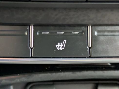 Used 2019 Kia Sorento LX w/ LX Convenience Package image 27