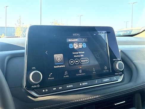 Certified 2025 Nissan Rogue SV image 16