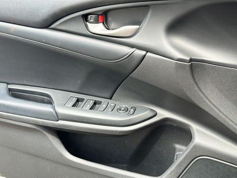 Used 2019 Honda Insight Touring image 20