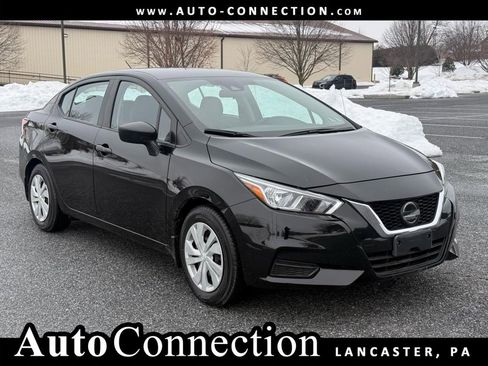 Used 2020 Nissan Versa S image 1