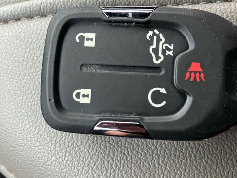 Used 2020 Chevrolet Silverado 1500 LTZ w/ LTZ Plus Package image 38