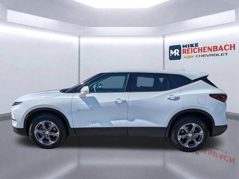 Used 2025 Chevrolet Blazer LT FWD image 7